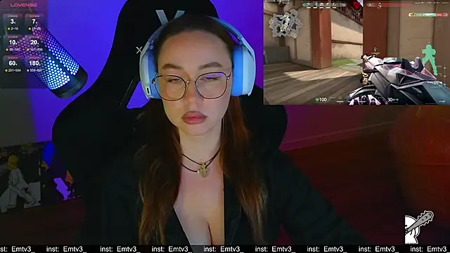 Snapshot of Emili1- chatting on 25, 4, 2026 Emili1- online show from 25, 4, 2026