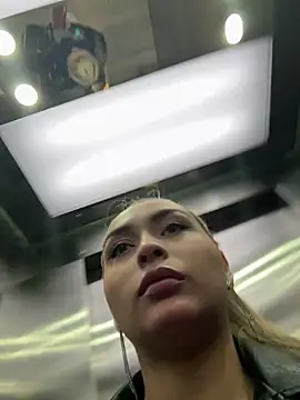 Snapshot of emma_oxford chatting on 3, 3, 2026 emma oxford online show from 3, 3, 2026