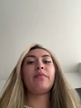 Snapshot of emma_oxford chatting on 25, 3, 2026 emma oxford online show from 25, 3, 2026