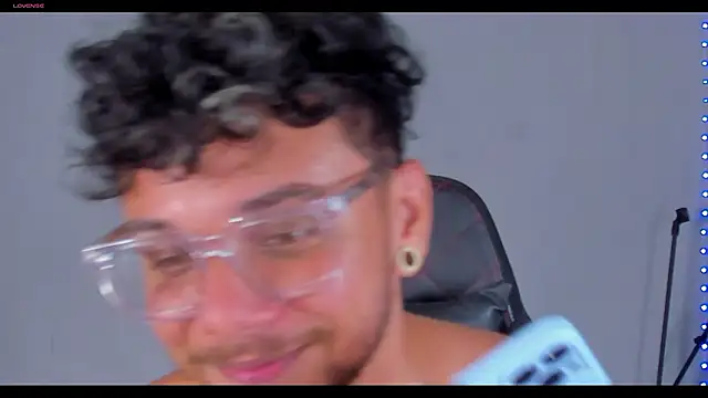 Snapshot of kenintoro chatting on 10, 3, 2026 kenintoro online show from 10, 3, 2026