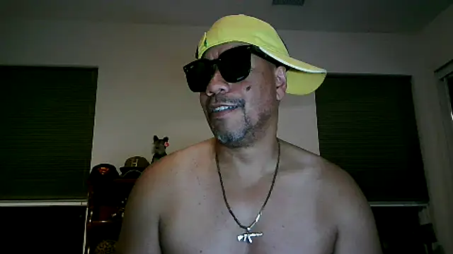 Snapshot of pimpdaddy4ever chatting on 7, 1, 2026 pimpdaddy4ever online show from 7, 1, 2026