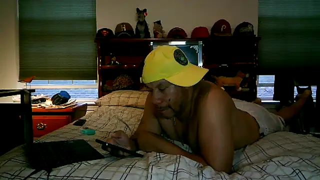 Snapshot of pimpdaddy4ever chatting on 10, 1, 2026 pimpdaddy4ever online show from 10, 1, 2026
