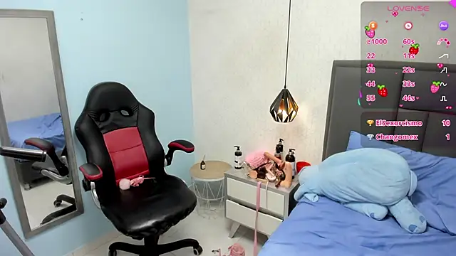 MADISON ROWAN1 online show from 30, 1, 2025