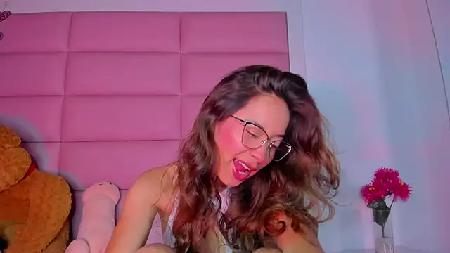 little-Emma online show from 16, 1, 2025