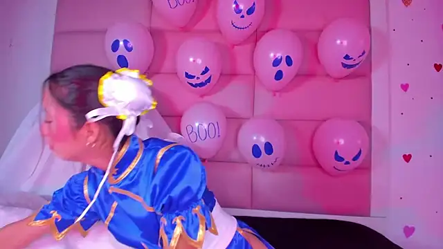 little-Emma online show from 12, 10, 2025