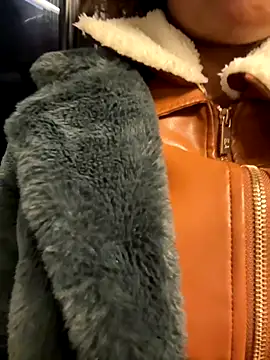 Snapshot of Black_Dolll chatting on 7, 11, 2025 Black Dolll online show from 7, 11, 2025