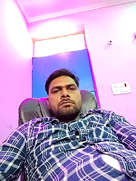 Snapshot of Couple_hina chatting on 7, 11, 2025 Couple hina online show from 7, 11, 2025