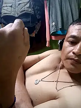 Snapshot of BafflingWhatsis chatting on 19, 12, 2025 BafflingWhatsis online show from 19, 12, 2025