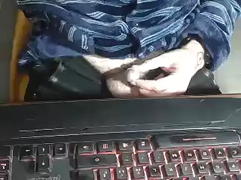 Snapshot of Adri_gard chatting on 3, 12, 2024 Adri gard online show from 3, 12, 2024