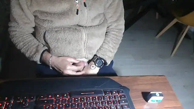 Snapshot of Adri_gard chatting on 3, 3, 2026 Adri gard online show from 3, 3, 2026