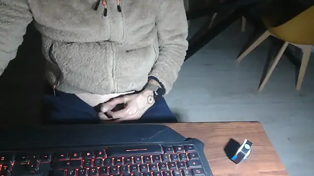 Snapshot of Adri_gard chatting on 12, 3, 2026 Adri gard online show from 12, 3, 2026