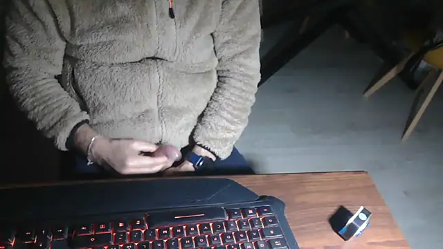 Snapshot of Adri_gard chatting on 15, 3, 2026 Adri gard online show from 15, 3, 2026