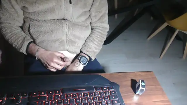 Snapshot of Adri_gard chatting on 24, 3, 2026 Adri gard online show from 24, 3, 2026