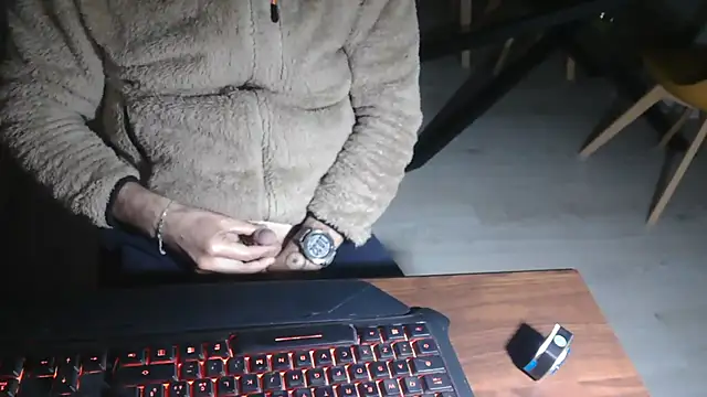 Snapshot of Adri_gard chatting on 29, 3, 2026 Adri gard online show from 29, 3, 2026