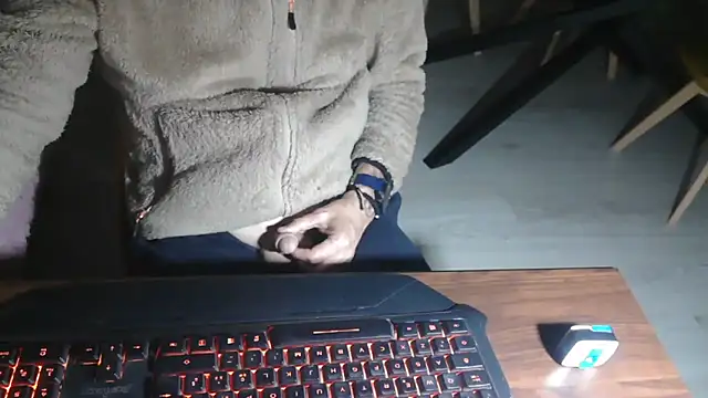 Snapshot of Adri_gard chatting on 10, 4, 2026 Adri gard online show from 10, 4, 2026