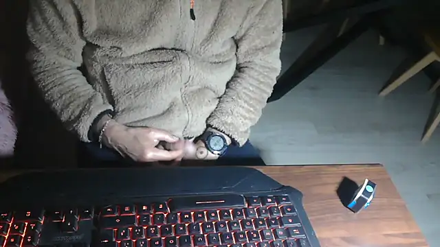 Snapshot of Adri_gard chatting on 12, 4, 2026 Adri gard online show from 12, 4, 2026