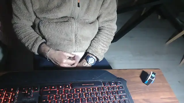 Snapshot of Adri_gard chatting on 13, 4, 2026 Adri gard online show from 13, 4, 2026