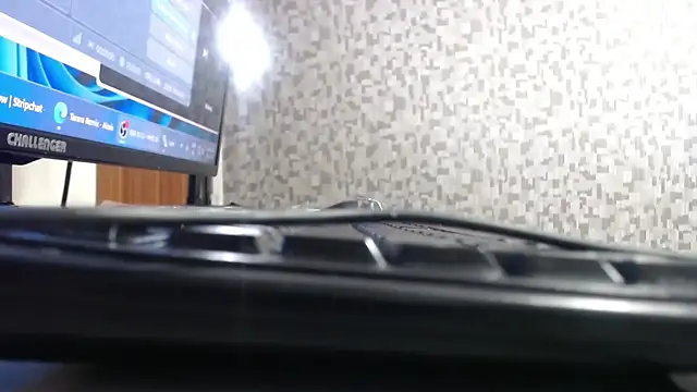 Snapshot of Lilyevansx chatting on 8, 10, 2025 Lilyevansx online show from 8, 10, 2025