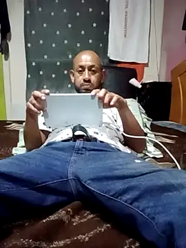 pineda1689 online show from 2, 3, 2025