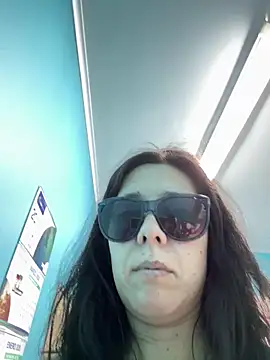 Reinacatchile online show from 3, 2, 2026