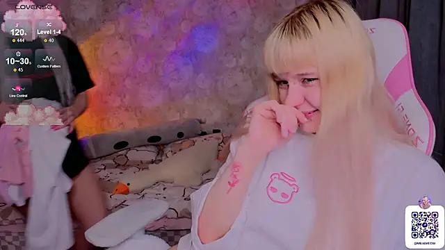 Snapshot of Milia_Parker chatting on 7, 3, 2026 Milia Parker online show from 7, 3, 2026