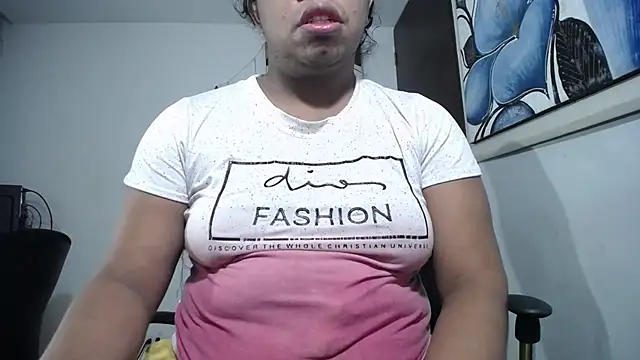 Snapshot of tsbigcock10incock chatting on 4, 7, 2026 tsbigcock10incock online show from 4, 7, 2026