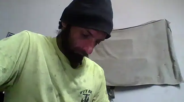 Snapshot of BigPeter6987 chatting on 3, 1, 2025 BigPeter6987 online show from 3, 1, 2025