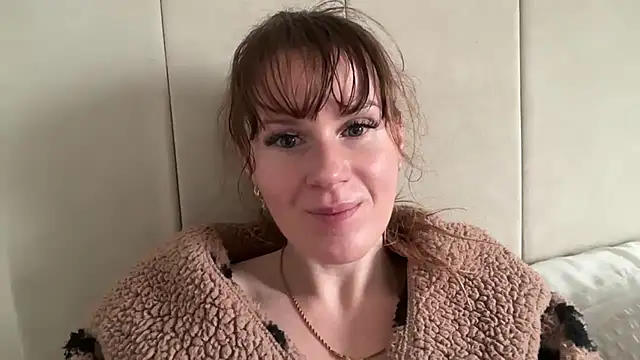 redheadrosie69 online show from 27, 11, 2025