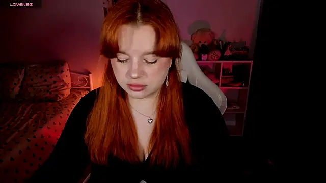 Snapshot of _Lisa_x chatting on 9, 10, 2025  Lisa x online show from 9, 10, 2025