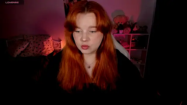 Snapshot of _Lisa_x chatting on 10, 10, 2025  Lisa x online show from 10, 10, 2025