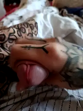 Snapshot of YoungDick25 chatting on 28, 4, 2026 YoungDick25 online show from 28, 4, 2026