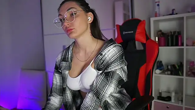 Lady3Holes online show from 27, 2, 2025