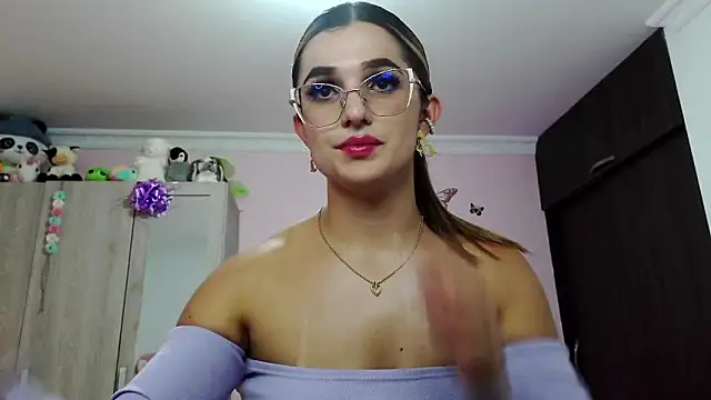 caroline jonson online show from 28, 2, 2025