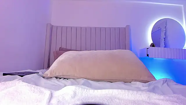 Shelynna azzul online show from 26, 2, 2025