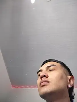 Tifanny Sweett online show from 23, 11, 2025