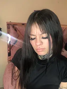 Snapshot of Tifanny_Sweett chatting on 7, 4, 2026 Tifanny Sweett online show from 7, 4, 2026