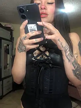 Snapshot of Tifanny_Sweett chatting on 8, 4, 2026 Tifanny Sweett online show from 8, 4, 2026