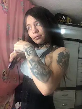 Snapshot of Tifanny_Sweett chatting on 11, 4, 2026 Tifanny Sweett online show from 11, 4, 2026