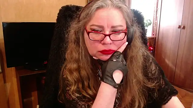 Miss Tress online show from 9, 3, 2025