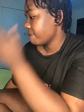 Snapshot of NissyxSawee chatting on 20, 9, 2025 NissyxSawee online show from 20, 9, 2025