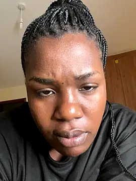 Snapshot of NissyxSawee chatting on 17, 10, 2025 NissyxSawee online show from 17, 10, 2025