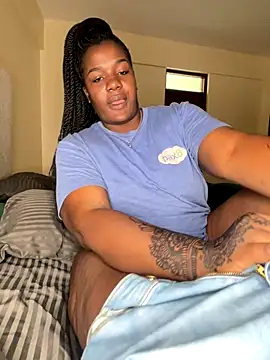 Snapshot of NissyxSawee chatting on 26, 10, 2025 NissyxSawee online show from 26, 10, 2025