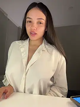 Snapshot of MisFrekcles_ chatting on 25, 2, 2026 MisFrekcles online show from 25, 2, 2026