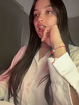 Snapshot of MisFrekcles_ chatting on 8, 3, 2026 MisFrekcles online show from 8, 3, 2026