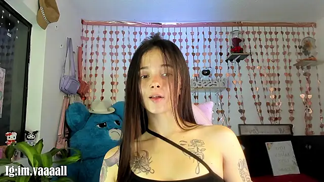 lucyy tay online show from 24, 10, 2025