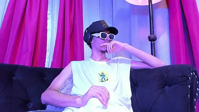 Snapshot of TomyMosterCock chatting on 10, 12, 2024 TomyMosterCock online show from 10, 12, 2024