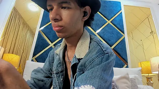 TomyMosterCock online show from 8, 4, 2026