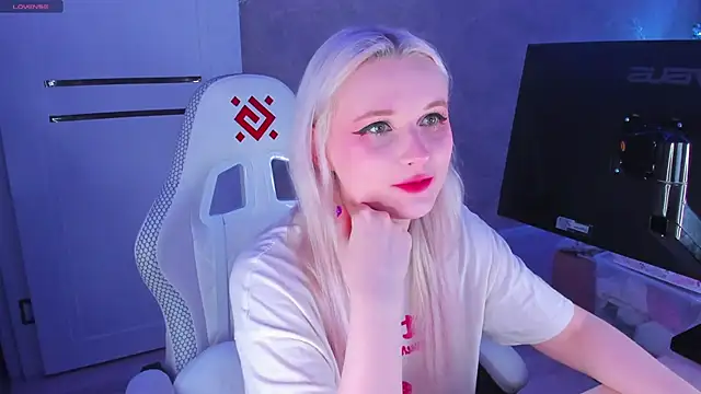 SweeteRose Royce online show from 18, 1, 2025