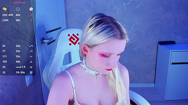 SweeteRose Royce online show from 18, 3, 2025