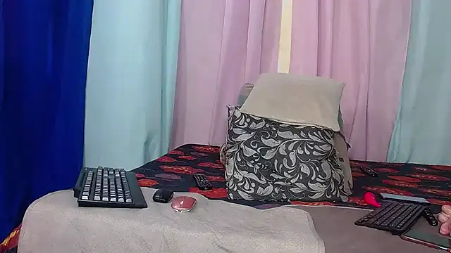 Karina Molina online show from 11, 7, 2026